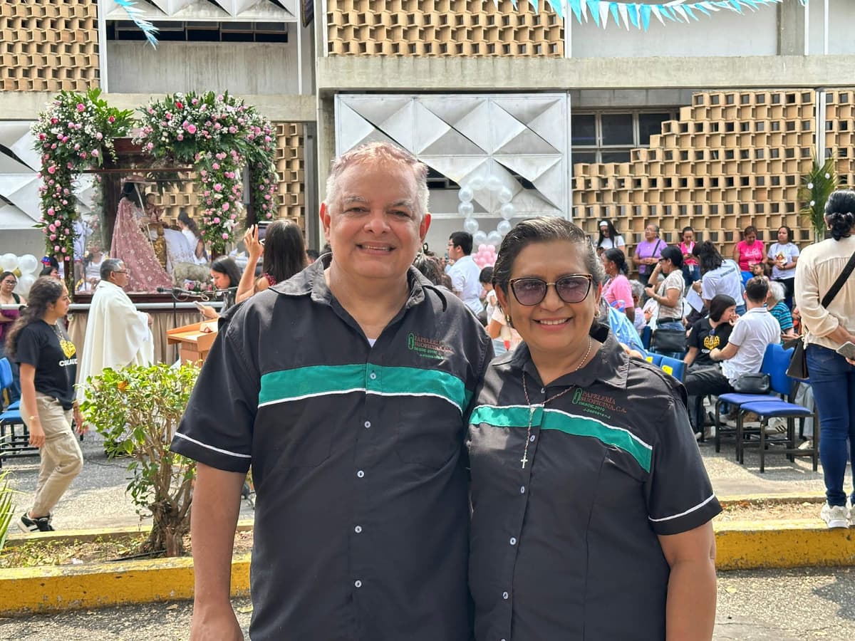 Equipo de Papelería Suoficina participando en una actividad de la comunidad