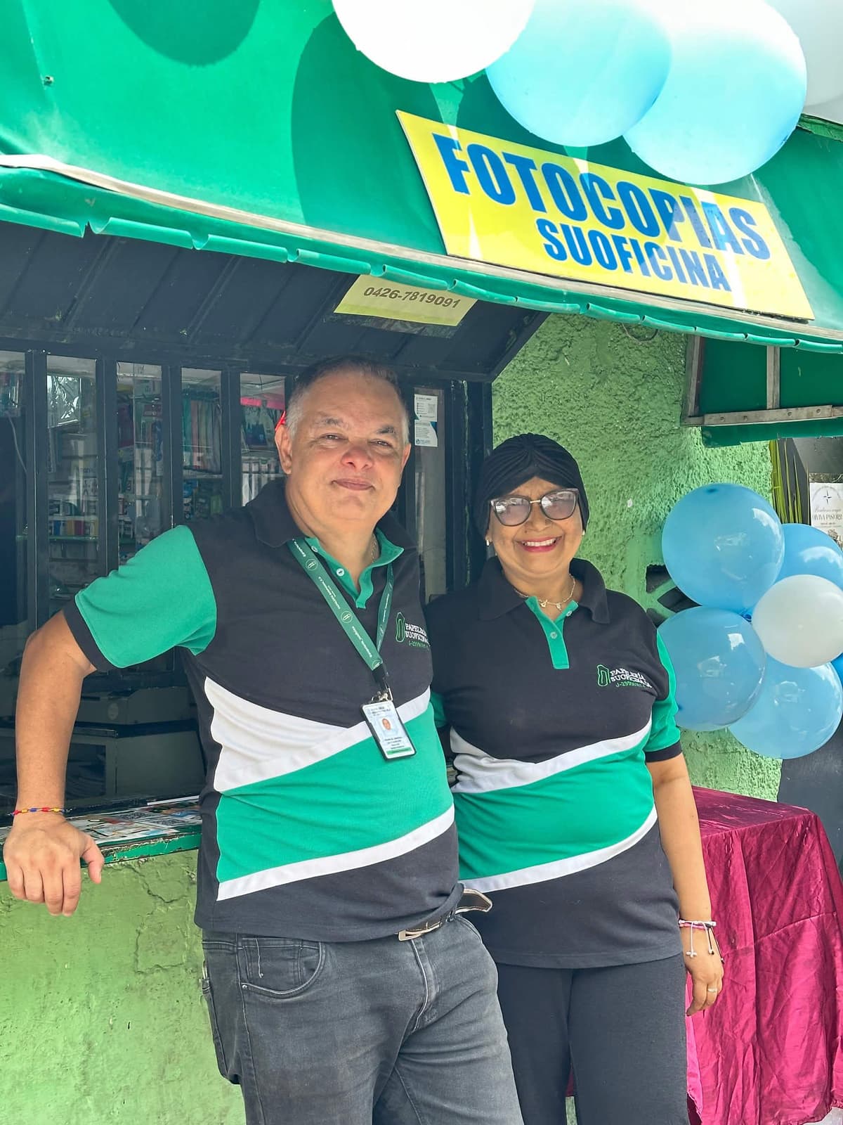 Fachada de Papelería Suoficina en la Carrera 23 de Barquisimeto, con el aviso de Fotocopias Suoficina